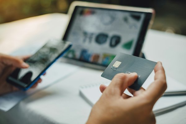 Immatriculation en ligne : obtenez votre carte grise en 24h